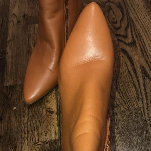 AQUATALIA Palmer women pointed ankle hidden wedge boots color tan FITS LIKE sz 9 - Picture 14 of 14